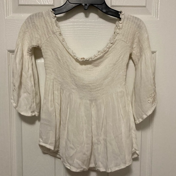 Hollister Off White Embroidered Floral Cropped Bell Sleeve Blouse Top - Picture 6 of 6